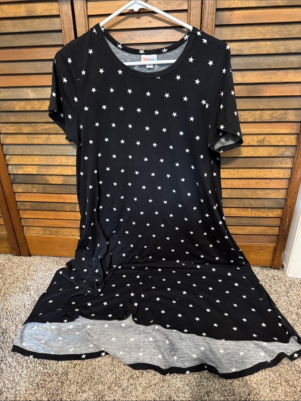 LuLaRoe Black Star Print Short Sleeve Dress with White Stars